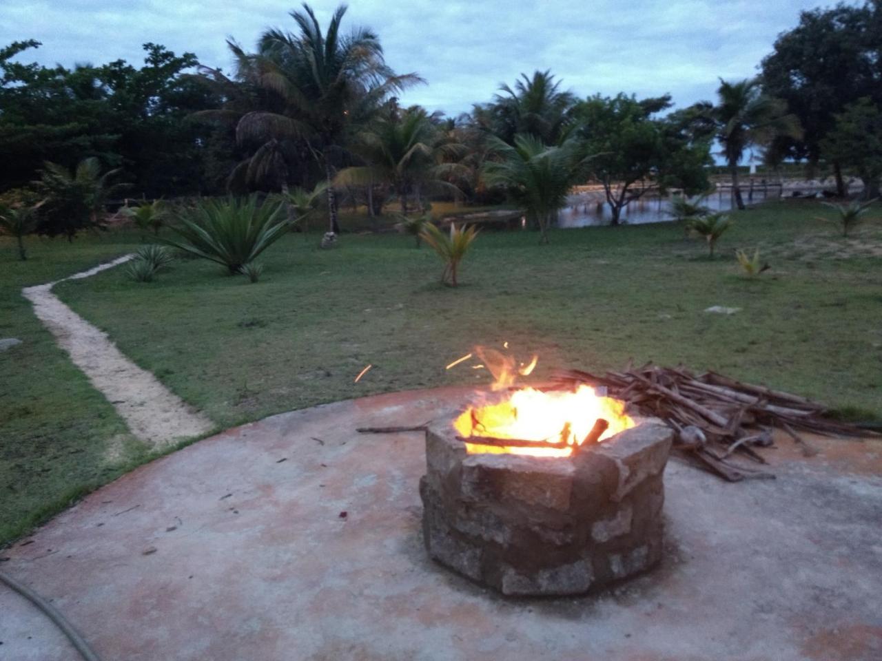 Residencial Lagoa Da Praia Alcobaça Eksteriør bilde